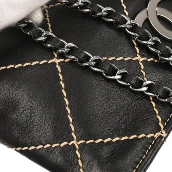 Chanel Black Calfskin Wild Stitch Handbag 136063 - Picture 4 of 10